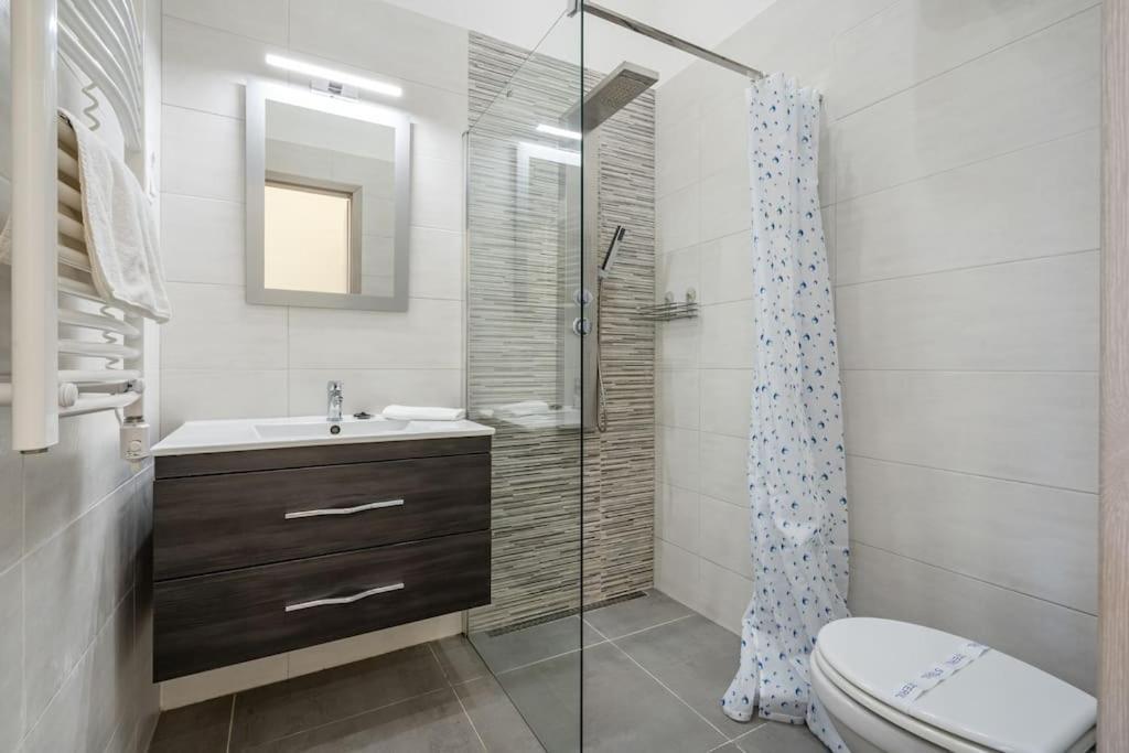 Peppy Home Of Harmony Budapest Exterior photo