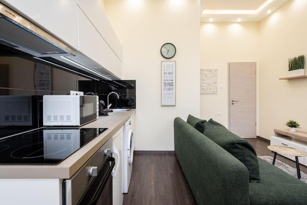 Peppy Home Of Harmony Budapest Exterior photo